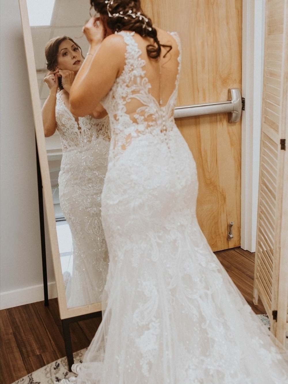 Lace ENZOANI Rosalie Mermaid Wedding Dress in White Size 12 (Street Size 6)